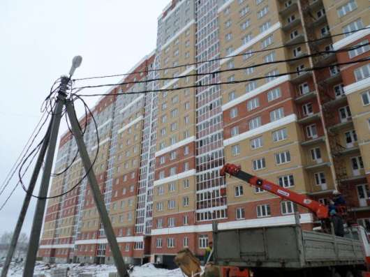 Продам однокомнатную квартиру в Липецке. Жилая площадь 44,37 кв.м. Дом монолитный. Есть балкон.