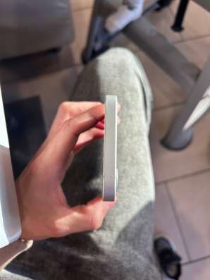 iPhone 16e в Железнодорожном фото 4