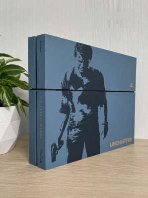 Sony PlayStation 4 Limited Edition Uncharted 4