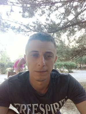 Александр, 34 года, хочет пообщаться