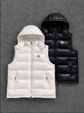 Жилетка Moncler