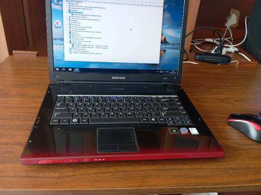 Продам ноутбук самсунг R560