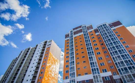 Продам однокомнатную квартиру в Тверь.Жилая площадь 55  кв.м.Этаж 10.Дом панельный. в Твери