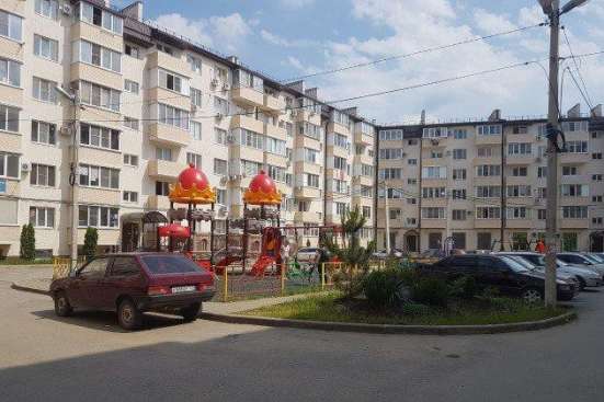 Продам однокомнатную квартиру в Краснодар.Жилая площадь 47  кв.м.Этаж 4.Дом кирпичный.