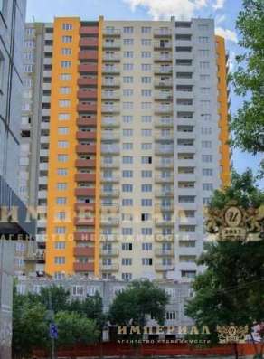 Продам однокомнатную квартиру в г.Самара.Жилая площадь 48,13  кв.м.Этаж 5.Дом кирпичный.