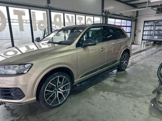 Продам AUDI Q7  чистый немец