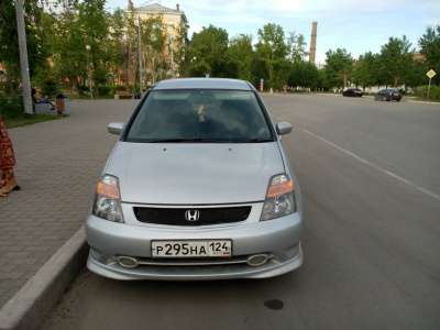 легковой автомобиль Honda Stream в Красноярске