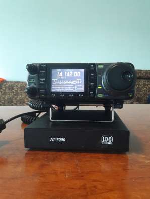 Трансивер IC7000 с автоматическим тюнером AT7000