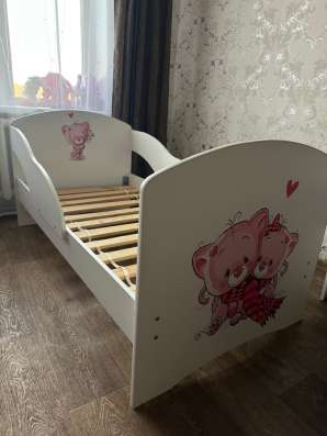 Детская кровать с матрасом