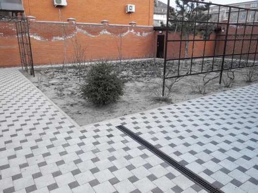 Укладка тротуарной плитки