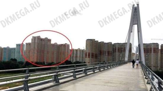 Продам двухкомнатную квартиру в Красногорске. Жилая площадь 104 кв.м. Этаж 19. Есть балкон.