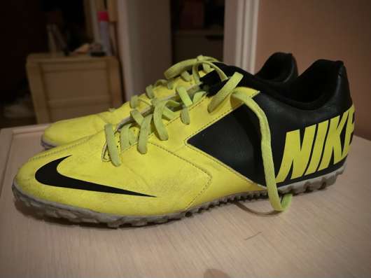 Бутсы Nike