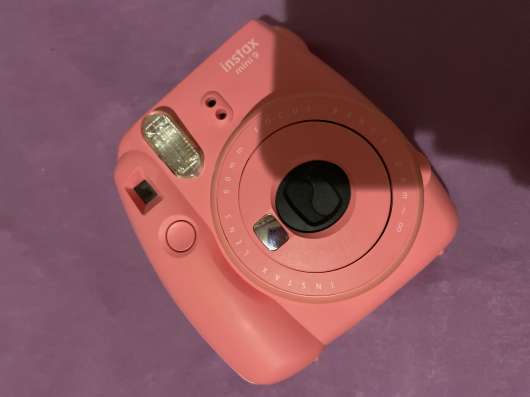 фотоаппарат instax pink polaroid
