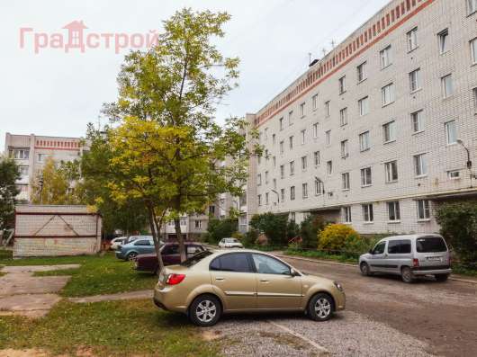 Продам двухкомнатную квартиру в Вологда.Этаж 1.Дом кирпичный.Есть Балкон. в Вологде