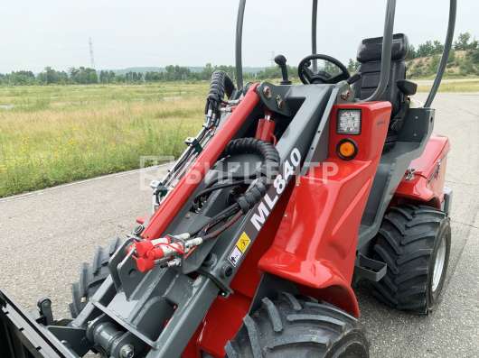 Мини-погрузчик Runmax ML840 в Новосибирске