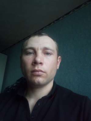 Саша, 31 год, хочет пообщаться