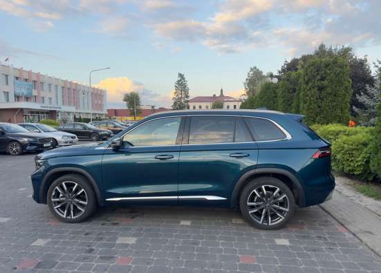 Geely xingyue L Mongaro 2023 в Москве фото 9