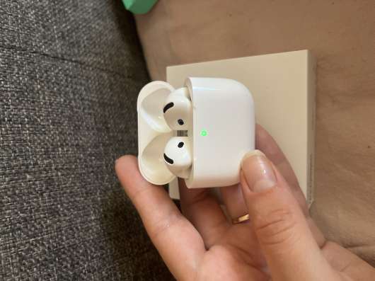 Airpods4 в Санкт-Петербурге