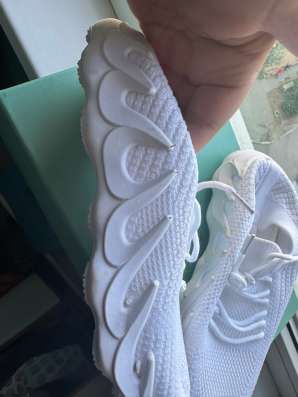 Кроссовки в Астрахани