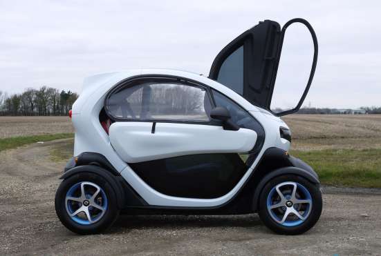 Электромобиль RENAULT TWIZY в Москве фото 10