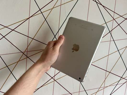 Планшет iPad Mini 16gb Black Wi-Fi в Петрозаводске фото 3