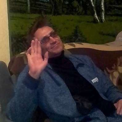 Евгений, 40 лет, хочет пообщаться