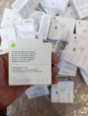 Наушник EarPods в Санкт-Петербурге