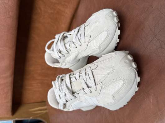 Кроссовки New Balance 327