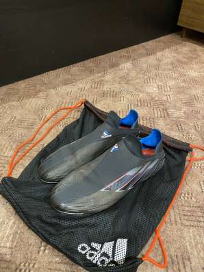 Бутсы adidas x