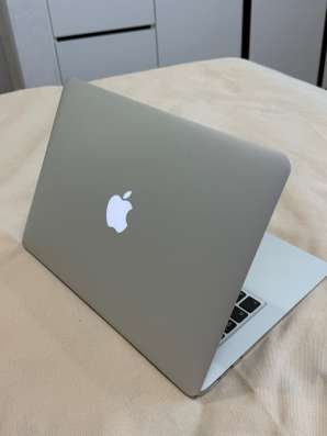 Apple MacBook Air 13“ 2017 года в Новосибирске