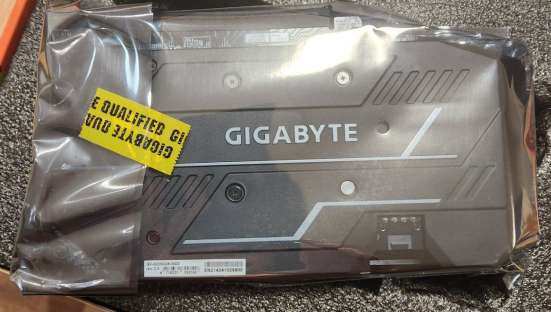 Продам видеокарту Gigabyte Geforce RTX 2060 фото 3