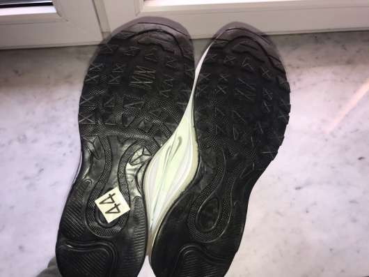 Кроссовки Nike в Тюмени