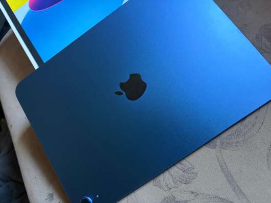 Продаю iPad A16 на 128 гб