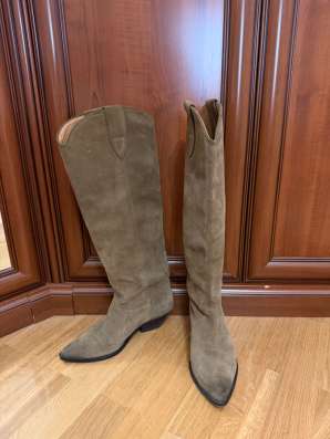 Казаки Isabel Marant в Москве