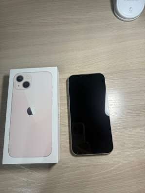 Продам IPhone 13