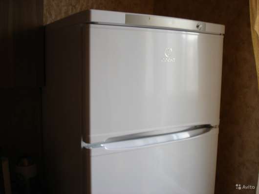 Холодильник Indesit 170cм в Санкт-Петербурге фото 4