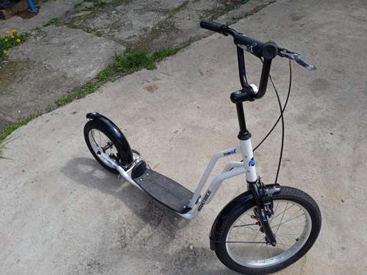Продам самокат Novatrack