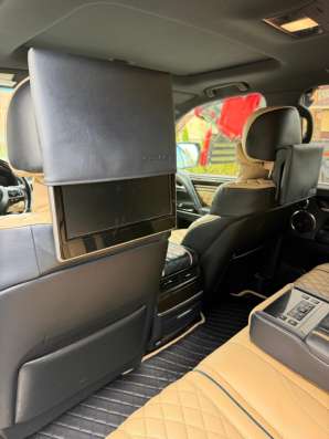 Lexus LX 570 фото 13