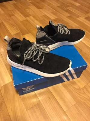 Кроссовки adidas