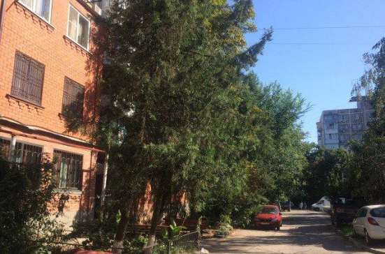 Продам трехкомнатную квартиру в Краснодар.Жилая площадь 60  кв.м.Этаж 2.Дом кирпичный.