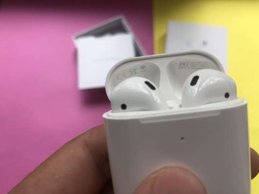 AirPods 2 в Комсомольске-на-Амуре фото 9