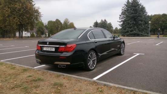 Аренда авто с водителем в Минске. BMW 7