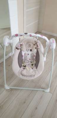 Электронные качели Lionelo Robin Pink