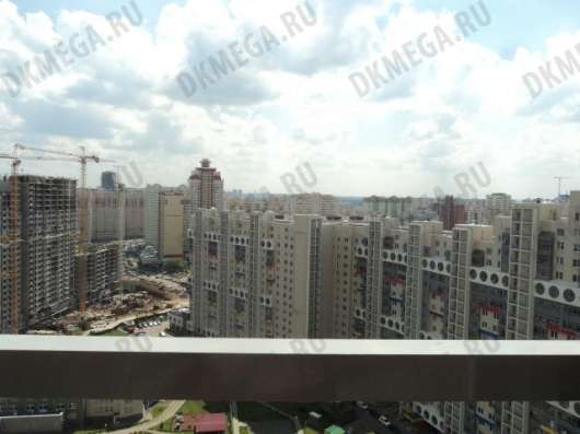Продам однокомнатную квартиру в Красногорске. Жилая площадь 42 кв.м. Этаж 22. Есть балкон.
