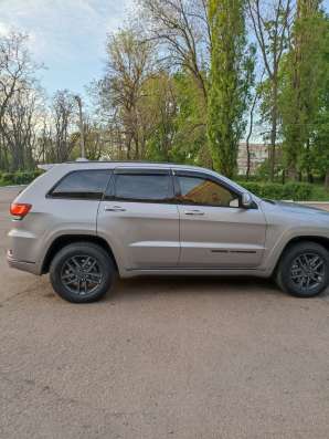Jeep Grand Cherokee фото 10