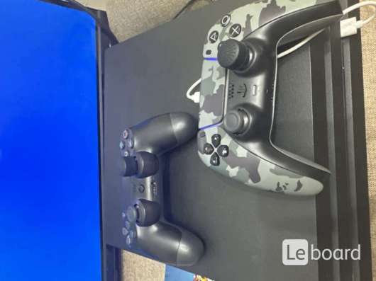 Sony ps4 pro 1TB +2геймпада с играми