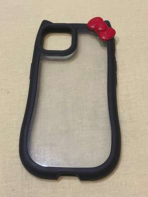 Чехол на iPhone 13