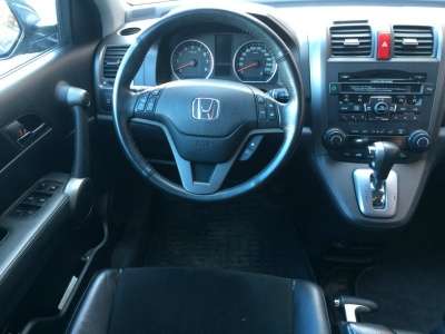 шикарный автомобиль Honda CR-V в Дмитрове