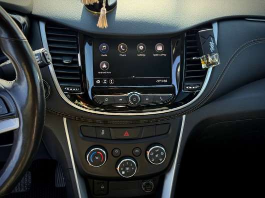 Chevrolet Trax в Владивостоке фото 3