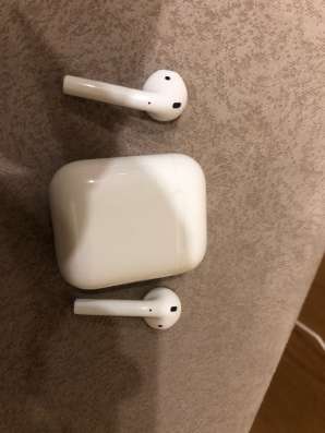 Наушники Airpods 2 хорошее состояние